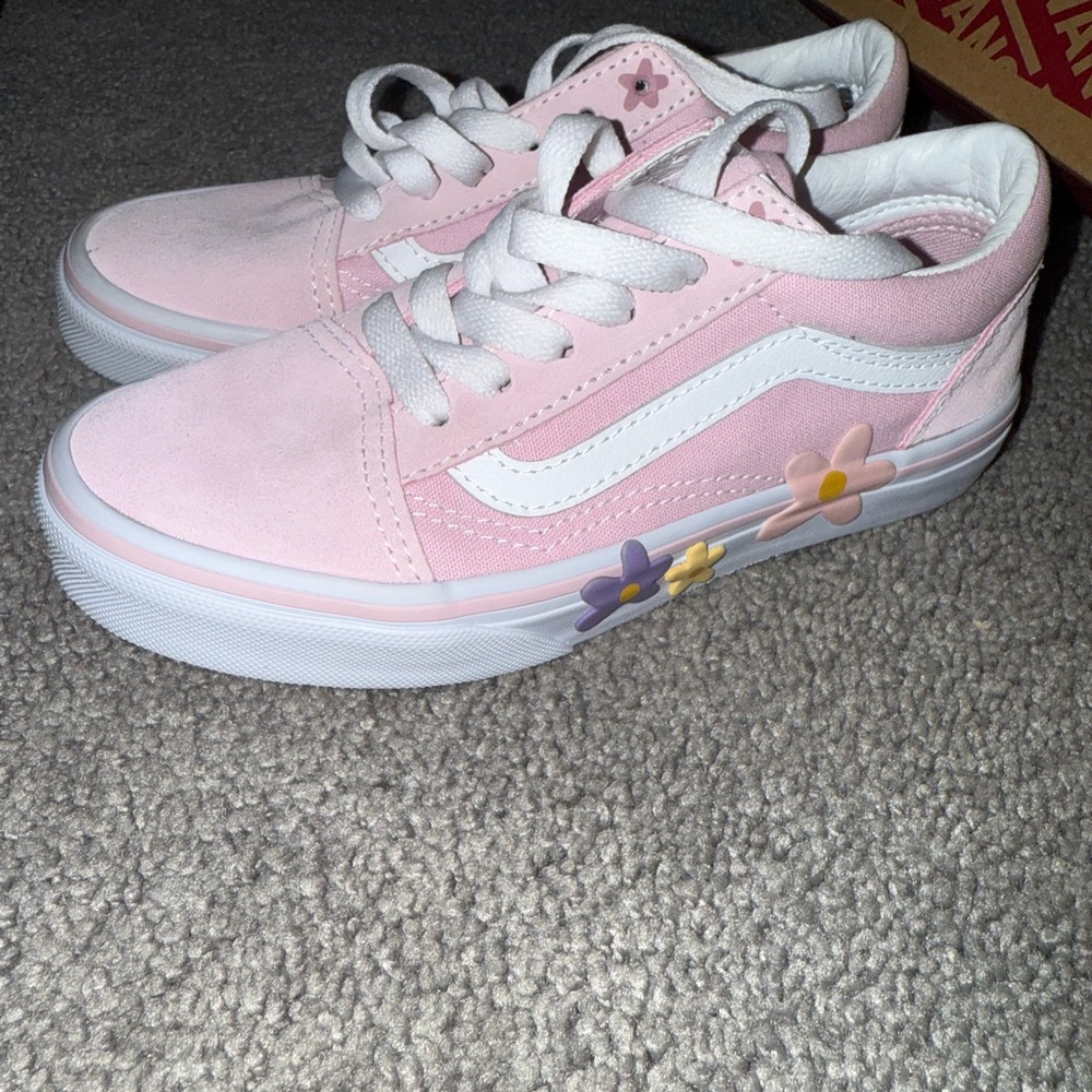 Vans Kids Light Pink Sneakers with Floral Accents - Picture 6 of 7